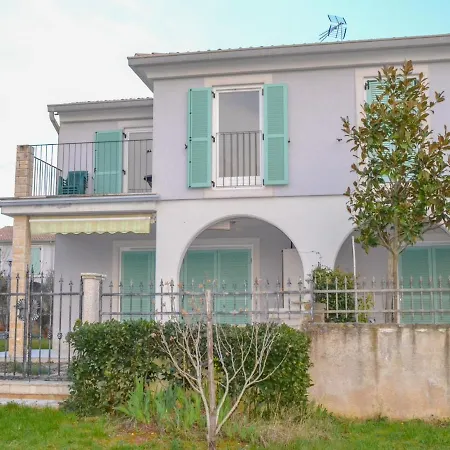 Apartment With A Parking Space Basanija, Umag - 21069